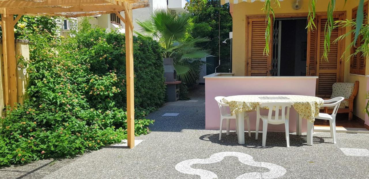 Appartamento Con Giardino Sul Mare 갈리폴리 외부 사진